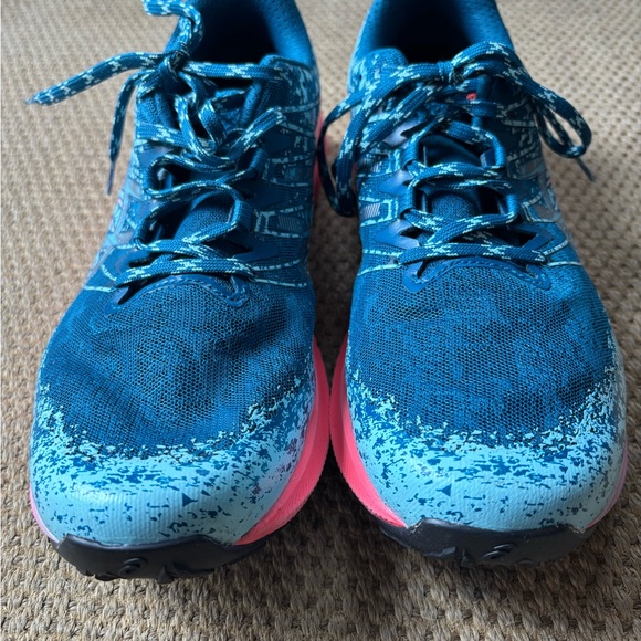 ASICS Fuji Lite 2 Trail Runners 11 Women’s Like New - Picture 5 of 9